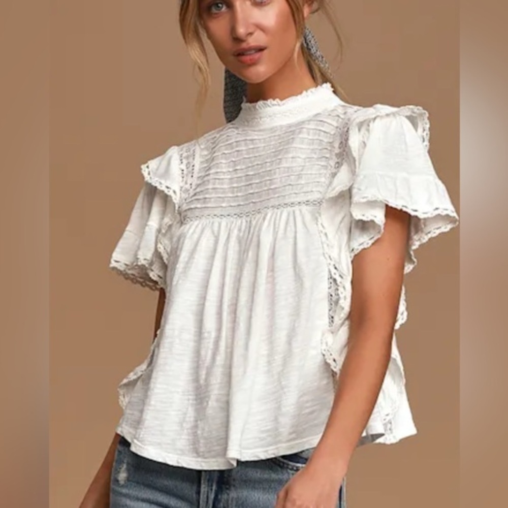 Free People Le Femme Elegant White Lace Trimmed Tshirt Top size XS